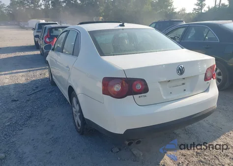 2008 Volkswagen Jetta Se/Sel z USA, uszkodzony, nr VIN 3VWRZ71K68M038490